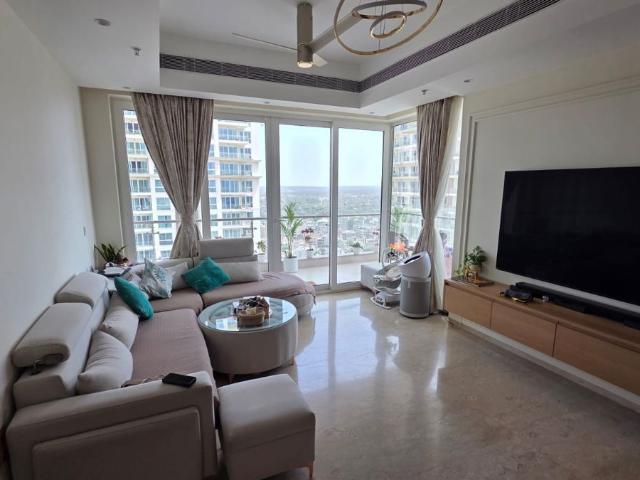 Resale | 3 BHK + Servant Room 2595 Sq.Ft. Apartment in Conscient Hines Elevate