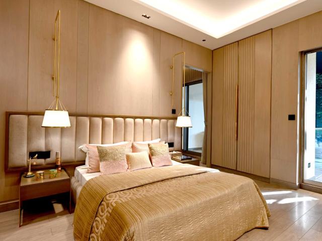 Resale | 3 BHK + Servant Room 2642 Sq.Ft. Apartment in TREVOC Royal Residences