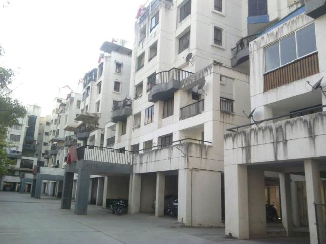 Resale | 3 BHK + Servant Room 2650 Sq.Ft. Penthouse in Goel Ganga Nebula