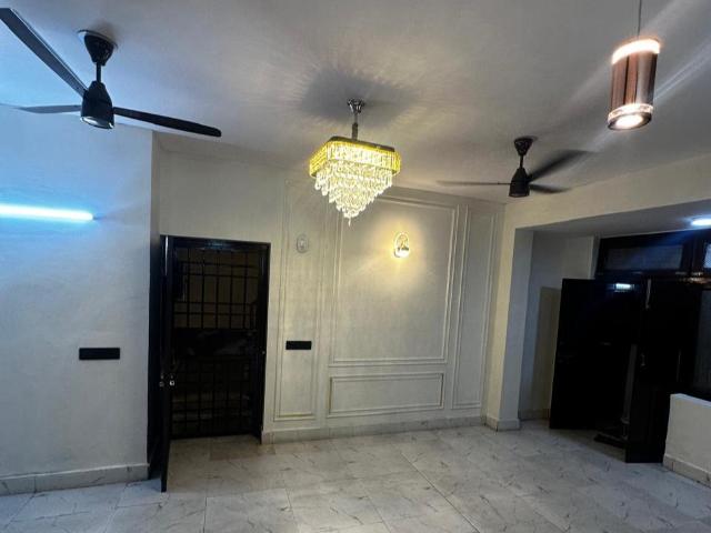 Resale | 3 BHK + Servant Room 2660 Sq.Ft. Apartment in Bestech Park View Grand Spa