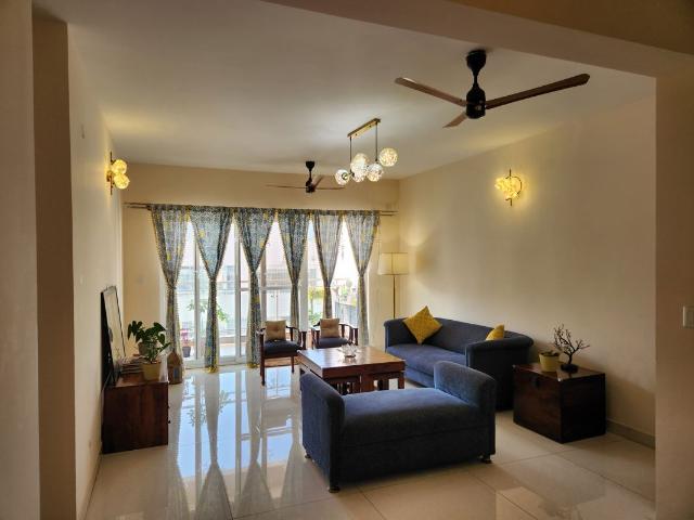 Resale | 3 BHK + Servant Room 2660 Sq.Ft. Apartment in Vajram Tiara