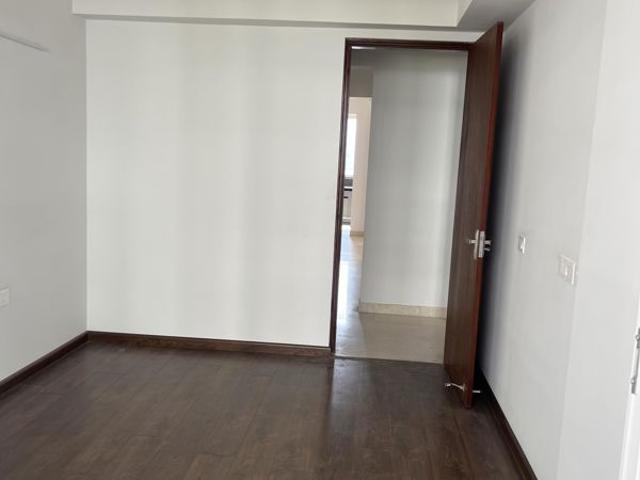 Resale | 3 BHK + Servant Room 2700 Sq.Ft. Apartment in Adani Samsara Ivana
