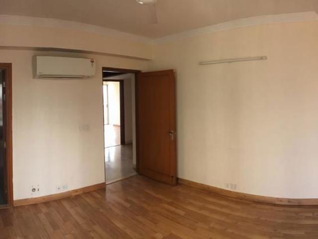 Resale | 3 BHK + Servant Room 2895 Sq.Ft. Apartment in Parsvnath Exotica