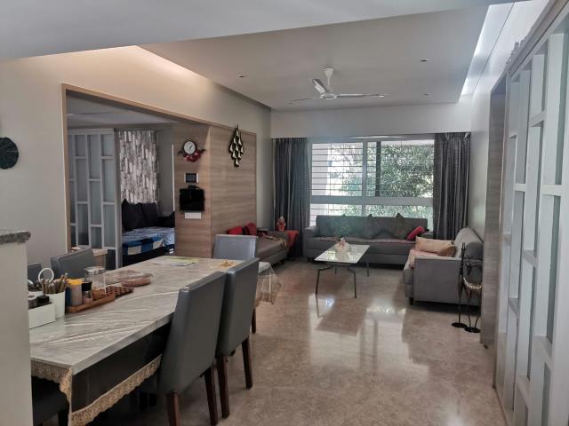 Resale | 3 BHK + Servant Room 2000 Sq.Ft. Apartment in Rohan Kritika