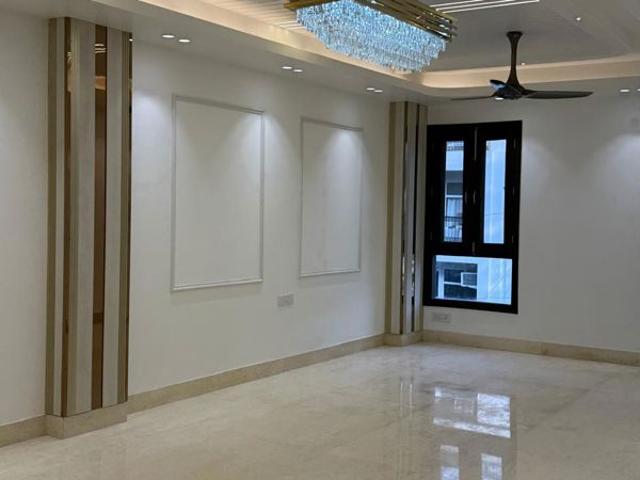 Resale | 3 BHK + Servant Room 2000 Sq.Ft. Apartment in Tata Primanti Tower Residences