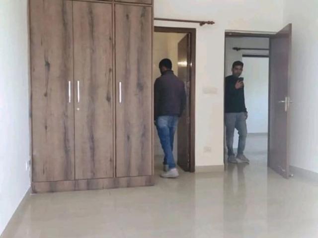 Resale | 3 BHK + Servant Room 2035 Sq.Ft. Apartment in Ardee City Palm Grove Heights
