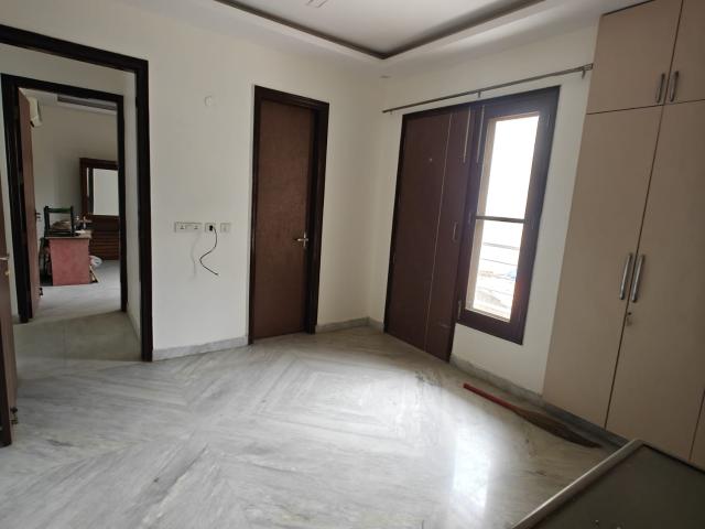 Resale | 3 BHK + Servant Room 2047 Sq.Ft. Apartment in M3M Merlin