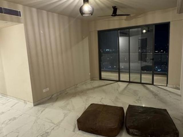 Resale | 3 BHK + Servant Room 2054 Sq.Ft. Apartment in M3M Heights