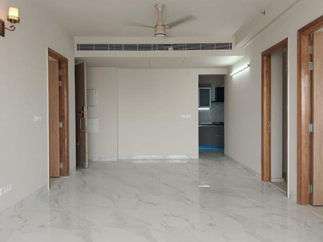 Resale | 3 BHK + Servant Room 2054 Sq.Ft. Apartment in M3M Heights