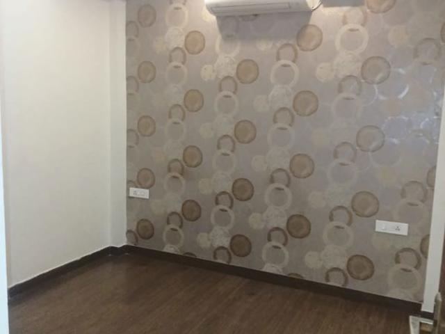 Resale | 3 BHK + Servant Room 2060 Sq.Ft. Apartment in Pioneer Park Phase 1