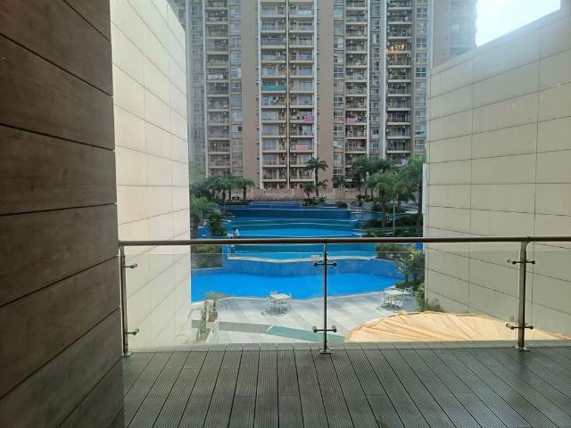 Resale | 3 BHK + Servant Room 2070 Sq.Ft. Apartment in ABA Cleo County