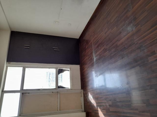 Resale | 3 BHK + Servant Room 2075 Sq.Ft. Apartment in VVIP Mangal