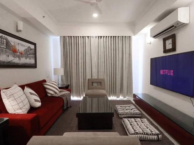 Resale | 3 BHK + Servant Room 2086 Sq.Ft. Apartment in DLF The Primus
