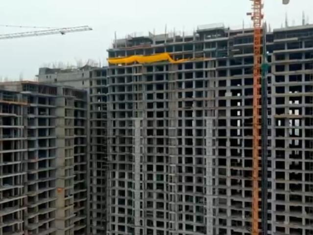 Resale | 3 BHK + Servant Room 2087 Sq.Ft. Apartment in Sector 77