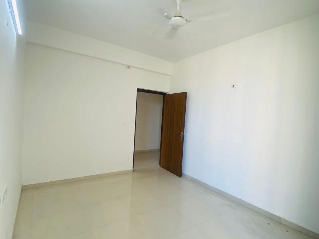 Resale | 3 BHK + Servant Room 2090 Sq.Ft. Apartment in Ambika Florence Park
