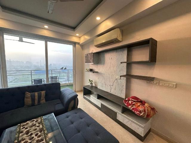 Resale | 3 BHK + Servant Room 209 Sq.Ft. Apartment in DLF The Primus
