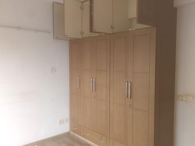 Resale | 3 BHK + Servant Room 2100 Sq.Ft. Apartment in Ardee City Palm Grove Heights