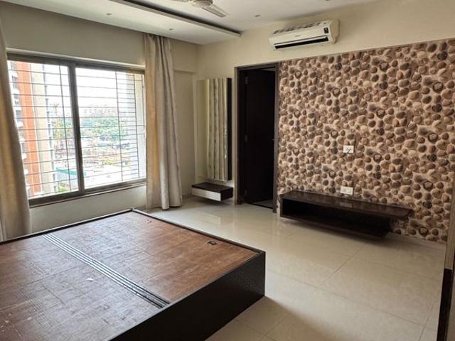 Resale | 3 BHK + Servant Room 2170 Sq.Ft. Villa in Roseland Residency