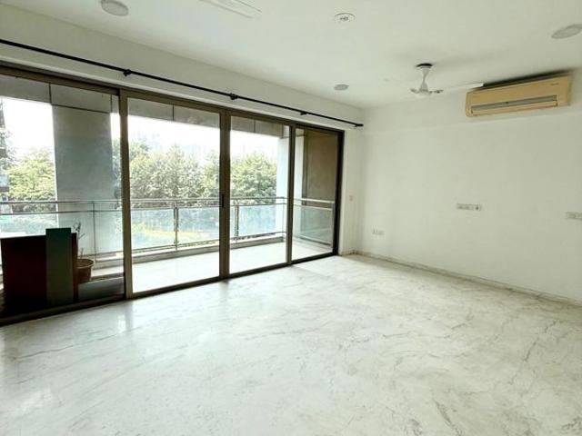 Resale | 3 BHK + Servant Room 2185 Sq.Ft. Apartment in Tata Primanti Tower Residences
