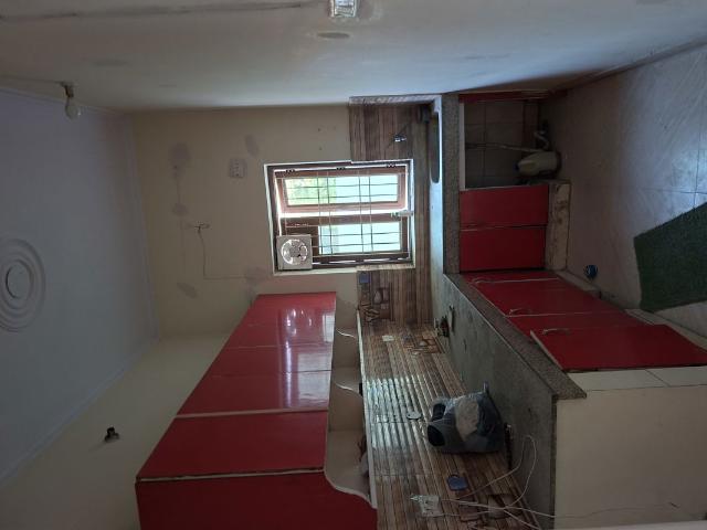 Resale | 3 BHK + Servant Room 22000 Sq.Ft. Independent House in RWA Jalvayu Vihar