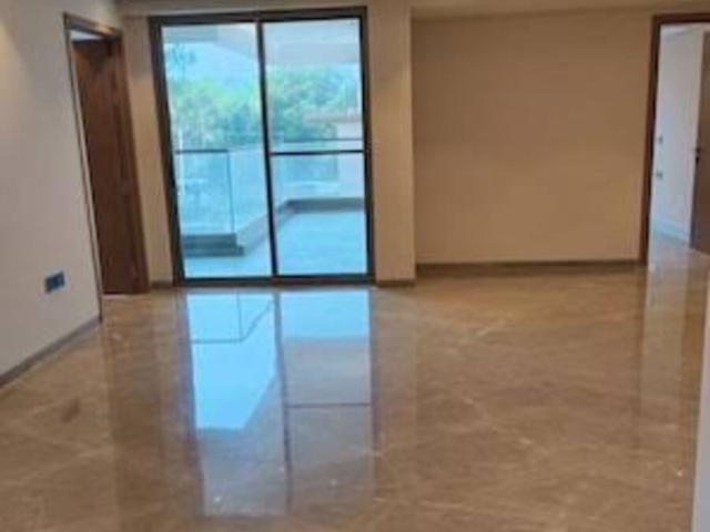 Resale | 3 BHK + Servant Room 2200 Sq.Ft. Apartment in Tarc Tripundra