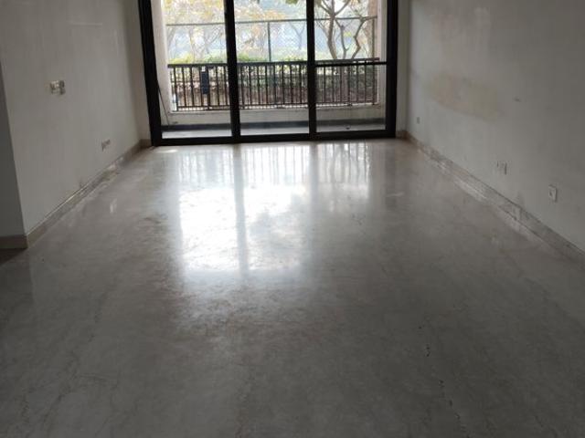 Resale | 3 BHK + Servant Room 2245 Sq.Ft. Apartment in Jaypee Greens Knight Court