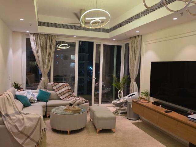 Resale | 3 BHK + Servant Room 2295 Sq.Ft. Apartment in Conscient Hines Elevate