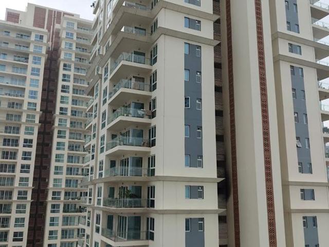 Resale | 3 BHK + Servant Room 2295 Sq.Ft. Apartment in Conscient Hines Elevate