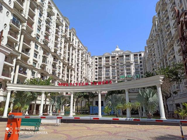 Resale | 3 BHK + Servant Room 2351 Sq.Ft. Apartment in Aerocity