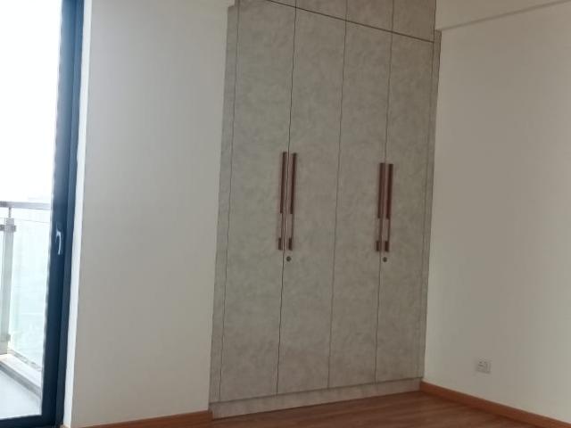 Resale | 3 BHK + Servant Room 2380 Sq.Ft. Apartment in M3M Latitude