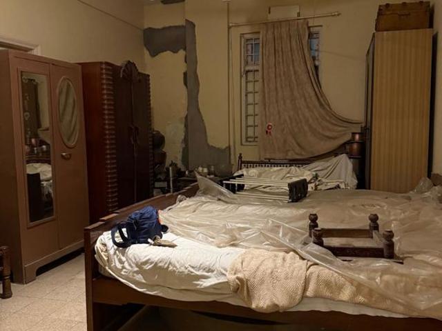 Resale | 3 BHK + Servant Room 3500 Sq.Ft. Apartment in Krishna Mahal