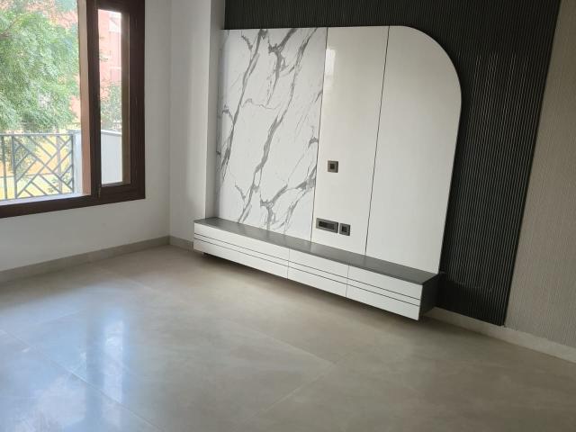 Resale | 3 BHK + Servant Room 3900 Sq.Ft. Apartment in M3M Golf Estate