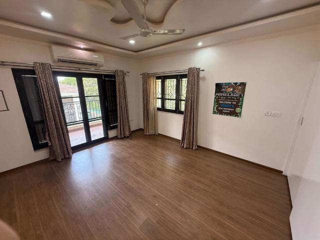 Resale | 3 BHK + Servant Room 3200 Sq.Ft. Apartment in Bhartiya City Leela Residences
