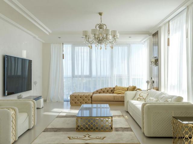 Resale | 3 BHK + Servant Room 3260 Sq.Ft. Apartment in Lansum Elena