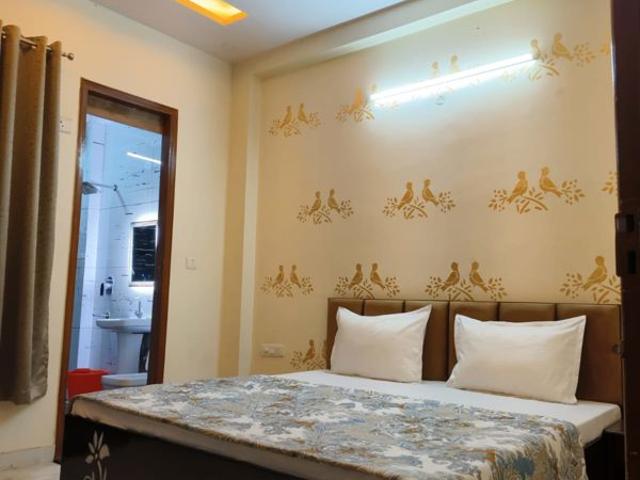 Resale | 3 BHK + Servant Room 3300 Sq.Ft. Apartment in M3M Golf Estate