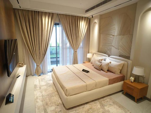 Resale | 3 BHK + Servant Room 4451 Sq.Ft. Apartment in Sector 88