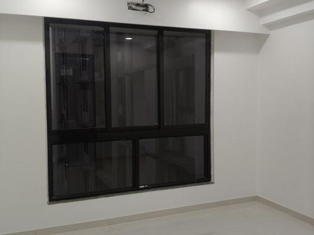 Resale | 3 BHK + Study Room 900 Sq.Ft. Apartment in Sunteck Avenue 2