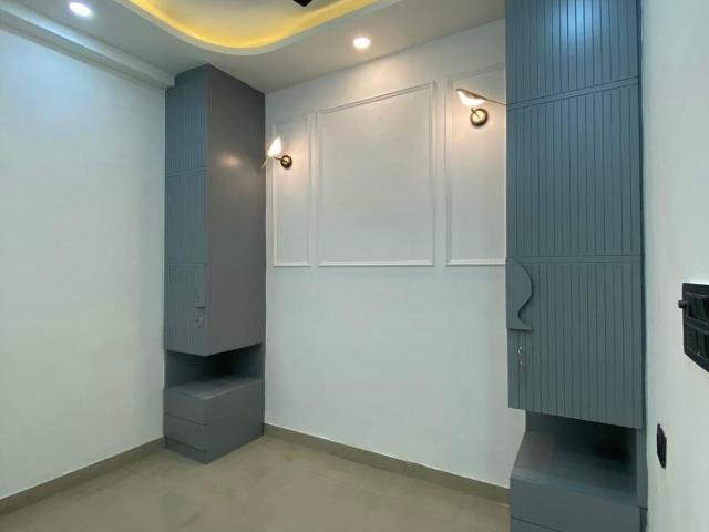 Resale | 3 BHK + Study Room 942 Sq.Ft. Apartment in Gardenia Square 2