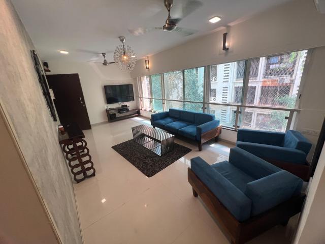 Resale | 3 BHK + Study Room 1000 Sq.Ft. Apartment in Khar West