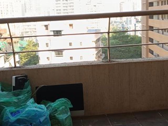 Resale | 3 BHK + Study Room 1000 Sq.Ft. Apartment in Oberoi Springs