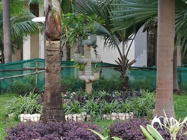 Resale | 3 BHK + Study Room 1000 Sq.Ft. Apartment in Oberoi Springs