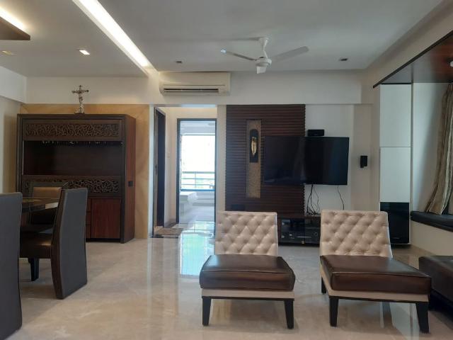 Resale | 3 BHK + Study Room 1000 Sq.Ft. Apartment in Oberoi Springs