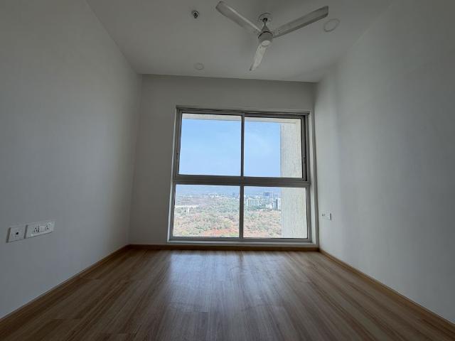 Resale | 3 BHK + Study Room 1100 Sq.Ft. Apartment in Aurum Q Residences