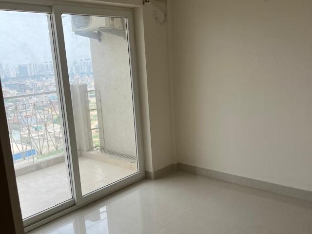 Resale | 3 BHK + Study Room 1225 Sq.Ft. Apartment in BPTP Spacio