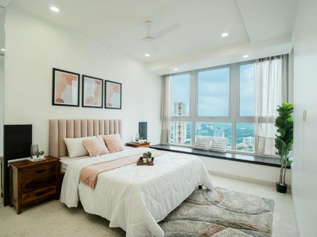 Resale | 3 BHK + Study Room 1300 Sq.Ft. Apartment in Oberoi Exquisite Goregaon