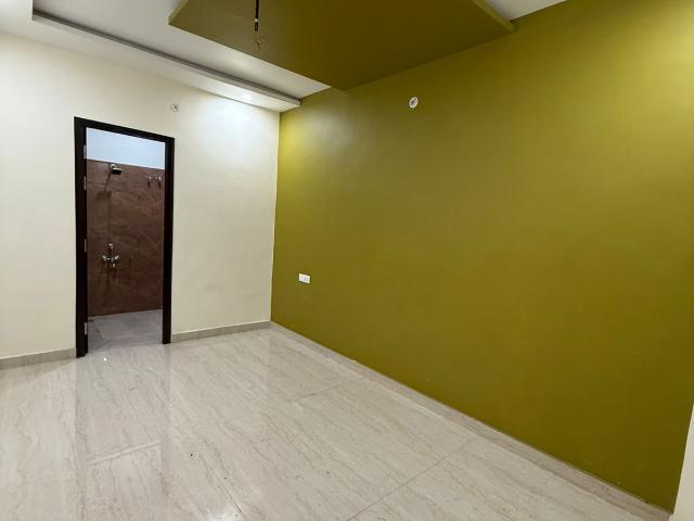 Resale | 3 BHK + Study Room 1300 Sq.Ft. Villa in Faizabad Road