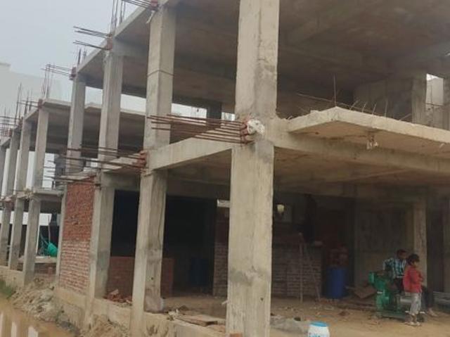 Resale | 3 BHK + Study Room 1350 Sq.Ft. Apartment in Sector 102 A