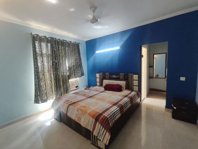 Resale | 3 BHK + Study Room 1395 Sq.Ft. Apartment in Emaar Emerald Estate