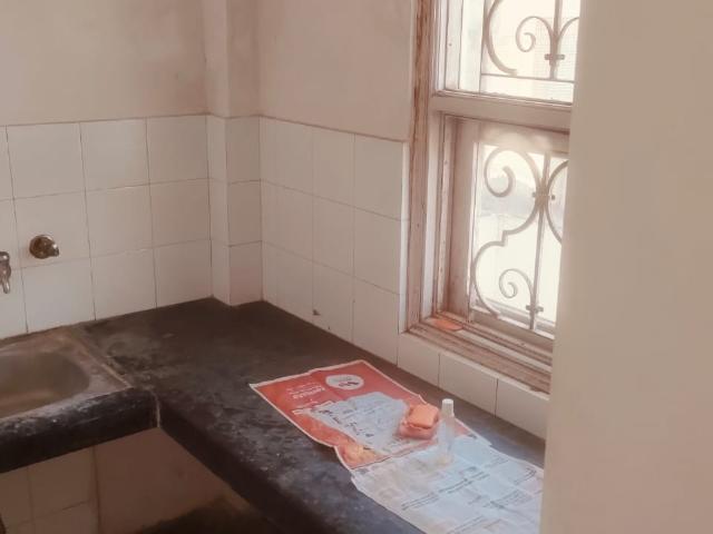 Resale | 3 BHK + Study Room 1390 Sq.Ft. Apartment in Amrapali Sapphire Phase II