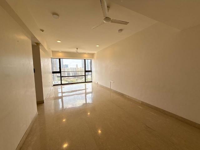 Resale | 3 BHK + Study Room 1390 Sq.Ft. Apartment in Lodha The Park